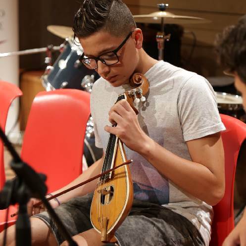 Δημήτρης Μπ.